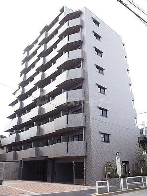 2 / 8