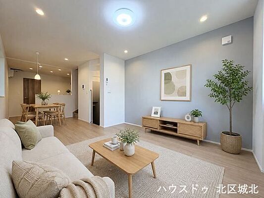リビング/ダイニング 西区児玉2丁目 中古一戸建て