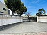 周辺：【上名古屋小学校】教育目標：進んで取り組む子。学校努力点：根拠をもった「やってみたい」を見付けよう！「個人の思いや成長段階に合わせた児童の自己選択・決定を促す導入活動の工夫」 1080m
