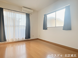 名古屋市北区中味鋺2丁目 洋室