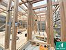 外観：周辺は落ち着いた街並みの住宅地！子育てがしやすい住環境です！まだ未完成ですが、現地でしかわからない事もございます。是非一度ご覧ください。