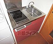 コンパクトなキッチン・