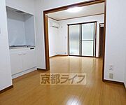 落ち着いた雰囲気のお部屋です