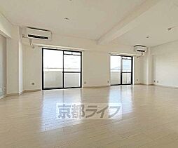 京都市営烏丸線 烏丸御池駅 徒歩4分の賃貸マンション 11階ワンルームのリビング/ダイニング