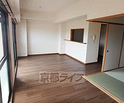 阪急嵐山線 上桂駅 徒歩14分の賃貸マンション 2階3LDKのリビング/ダイニング