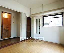 京阪本線 伏見桃山駅 徒歩2分の賃貸マンション 4階1Kのリビング/ダイニング