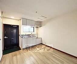 JR東海道・山陽本線 向日町駅 3.2kmの賃貸マンション 2階2DKのリビング/ダイニング