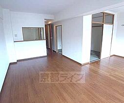 京都地下鉄東西線 六地蔵駅 徒歩8分の賃貸マンション 4階3LDKのリビング/ダイニング