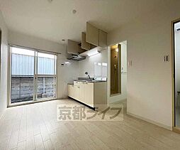 アーバンＭ 1階3DKのリビング/ダイニング