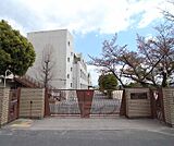 長岡第三小学校まで340m