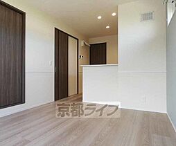 京阪宇治線 六地蔵駅 徒歩4分の賃貸アパート 3階1LDKのリビング/ダイニング