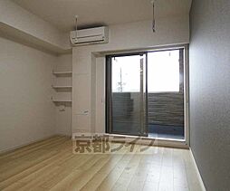 京阪本線 伏見稲荷駅 徒歩5分の賃貸アパート 3階1Kのリビング/ダイニング