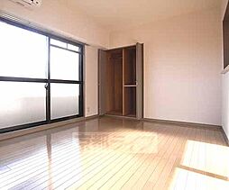 京阪本線 中書島駅 徒歩3分の賃貸マンション 5階1Kのリビング/ダイニング