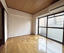 京都市営烏丸線 烏丸御池駅 徒歩2分の賃貸マンション 3階2Kのリビング/ダイニング