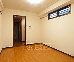 タワーズ五条 101 1階1Kのリビング/ダイニング