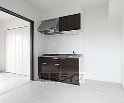 サン・レスポワール十条 2階1DKのリビング/ダイニング