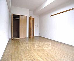 京阪本線 伏見桃山駅 徒歩3分の賃貸マンション 1階1Kのリビング/ダイニング