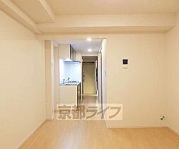 クローバー・レジデンス京都西大路 5階1LDKのリビング/ダイニング