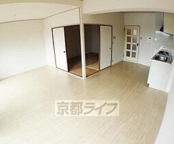 京都地下鉄東西線 太秦天神川駅 徒歩1分の賃貸マンション 5階2LDKのリビング/ダイニング