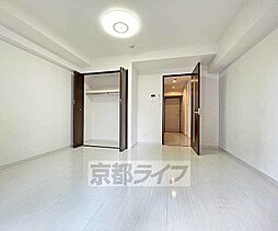 京都地下鉄東西線 二条城前駅 徒歩7分の賃貸マンション 5階1Kのリビング/ダイニング