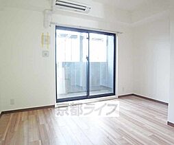 阪急京都本線 西院駅 徒歩12分の賃貸マンション 6階1DKのリビング/ダイニング