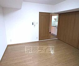 京阪本線 神宮丸太町駅 徒歩5分の賃貸マンション 3階1Kのリビング/ダイニング