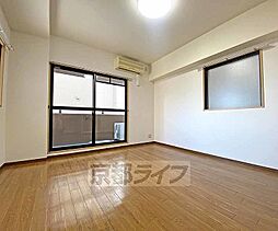 京都市営烏丸線 烏丸御池駅 徒歩1分の賃貸マンション 8階1Kのリビング/ダイニング