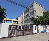勧修中学校まで100m