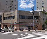セブンイレブン京都堀川四条店まで148m 四条堀川交差点のコンビニです。