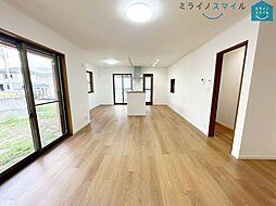 東保見小学校豊田市乙部ケ丘　中古戸建 3LDKのリビング/ダイニング