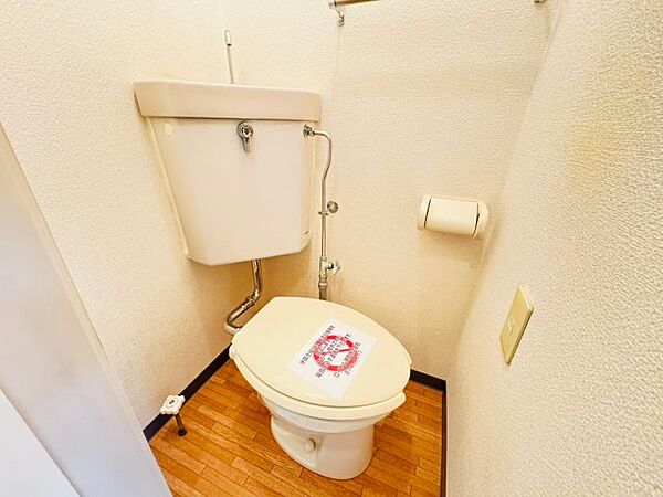 画像16:落ち着いたトイレです