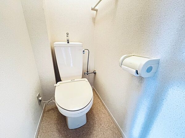 画像26:ゆったりとした空間のトイレです
