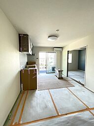 ルネ丸美3 103 1階2DKのリビング/ダイニング
