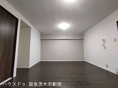 洋室 6.4帖
