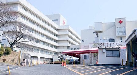 高槻赤十字病院 820m