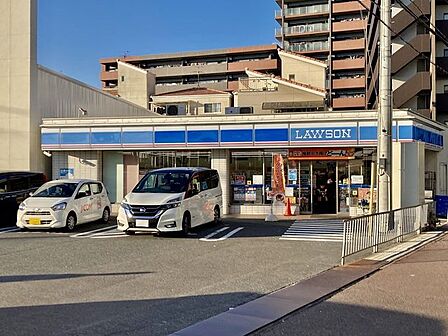 ローソン 沢良宜西一丁目店 380m
