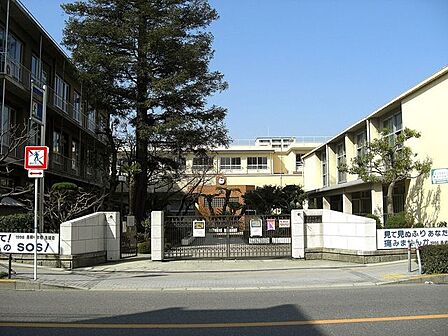 養精中学校 850m