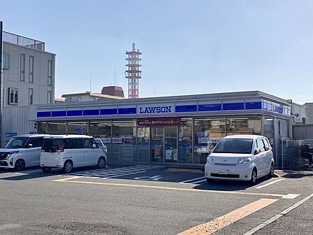ローソン 茨木平田一丁目店 360m