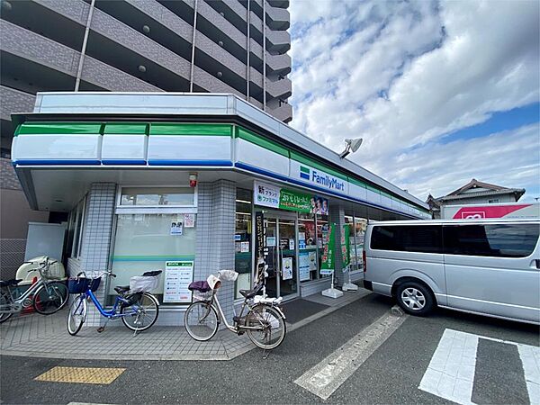 画像23:ファミリーマート 姫路壱丁町店（1504m）