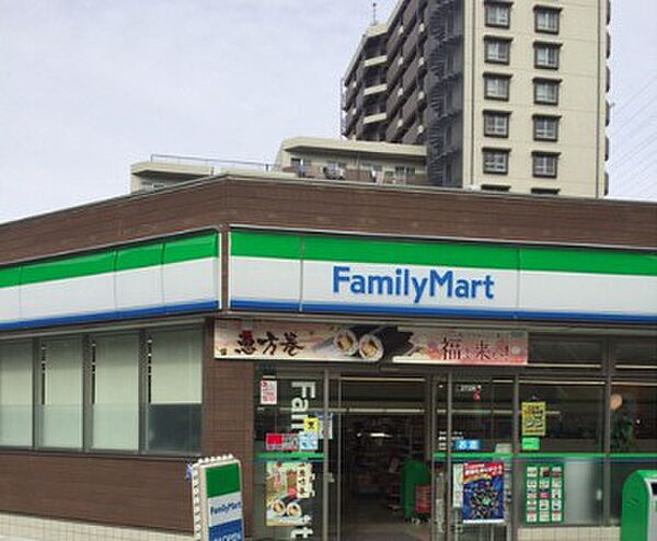 画像22:ファミリーマート 緑地公園駅東店（3067m）
