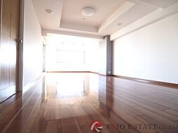 ザ・グランドビュー・オオサカ 11階1LDKのリビング/ダイニング