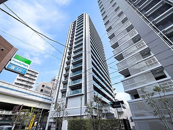 駒沢大学駅前に...