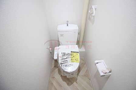 温水洗浄便座付きです