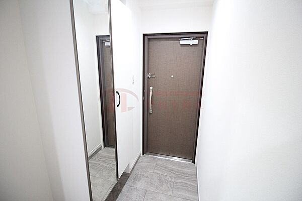 玄関を拡大表示