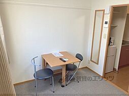 近鉄奈良線 大和西大寺駅 徒歩21分の賃貸アパート 1階1Kのリビング/ダイニング