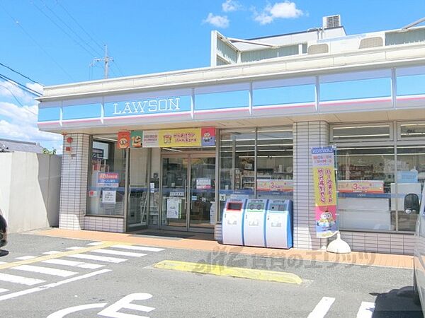 画像23:ローソン　枚方長尾元町二丁目店まで350メートル