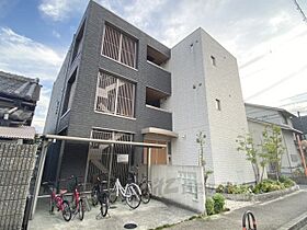 リリーベルヒルズ 102 ｜ 奈良県奈良市三条宮前町（賃貸アパート2LDK・1階・61.43㎡） その1