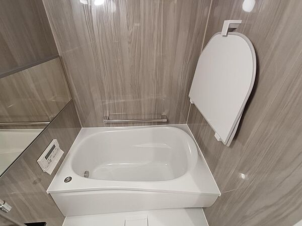 浴室を拡大表示