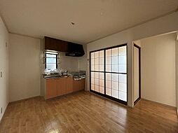 パセオ仁川 3DKの写真