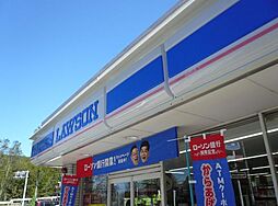 【コンビニエンスストア】ローソン 練馬富士見台店まで395ｍ